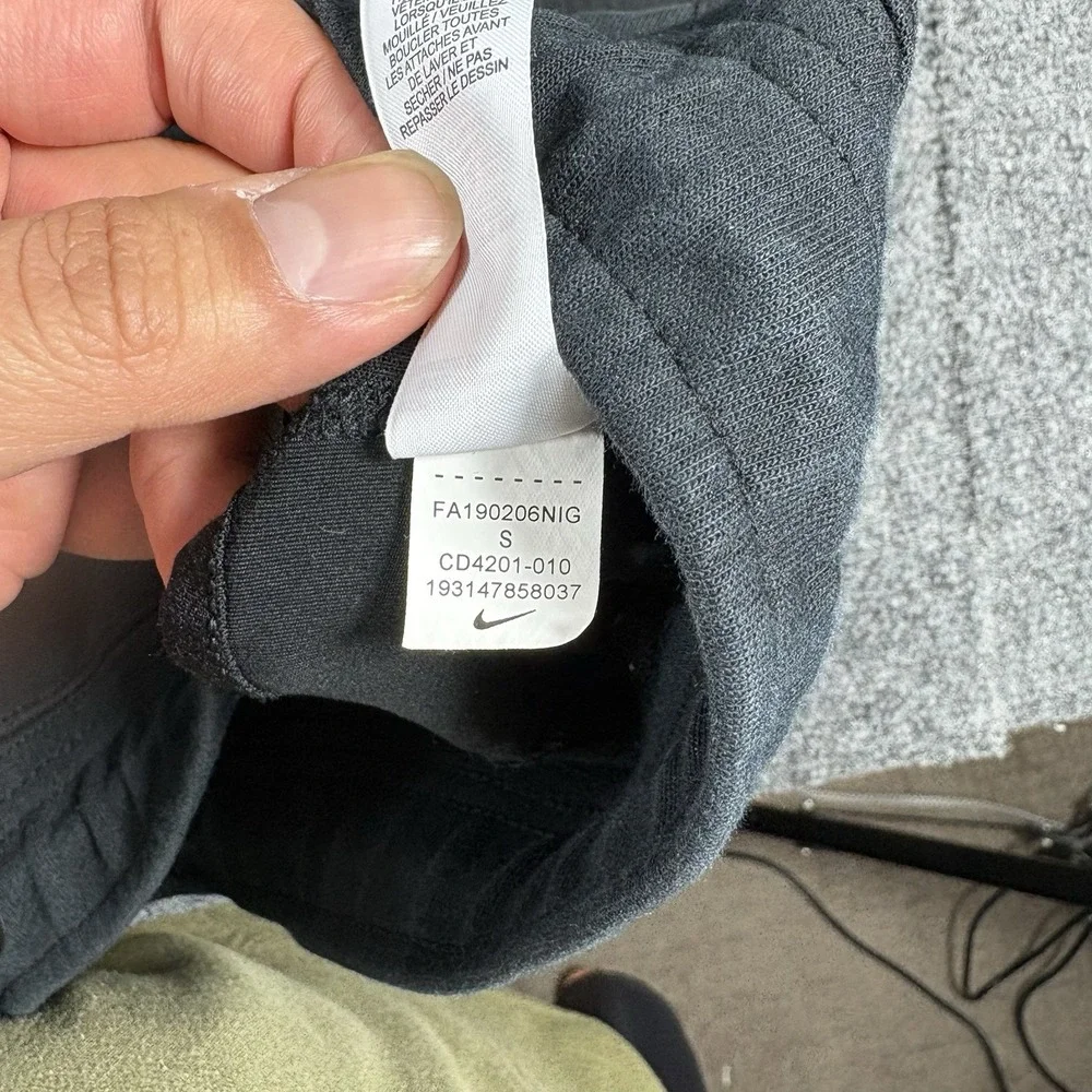Nike Sportswear Tech Fleece Cropped Tank Top Black CD4201-010 Rare Size‎ S Gym